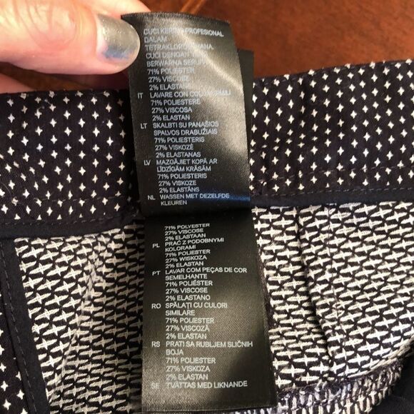 H and M black and white shorts - Picture 10 of 16